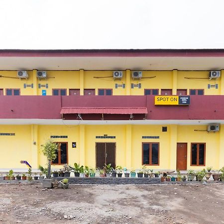 Spot On Oyo 1988 Pondok Seril Syariah Makassar Extérieur photo