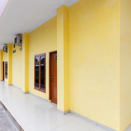 Spot On Oyo 1988 Pondok Seril Syariah Makassar Extérieur photo